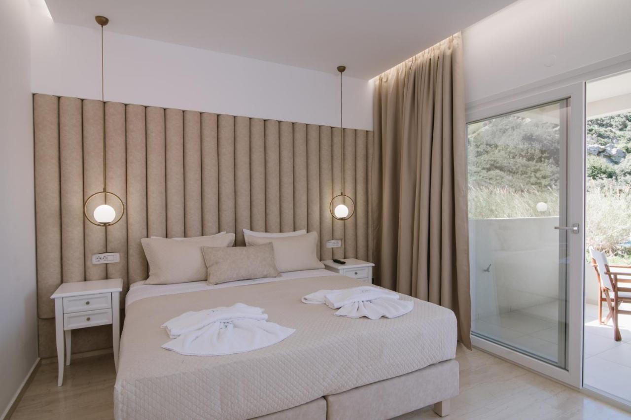 Dora Apartments Agia Pelagia Екстериор снимка