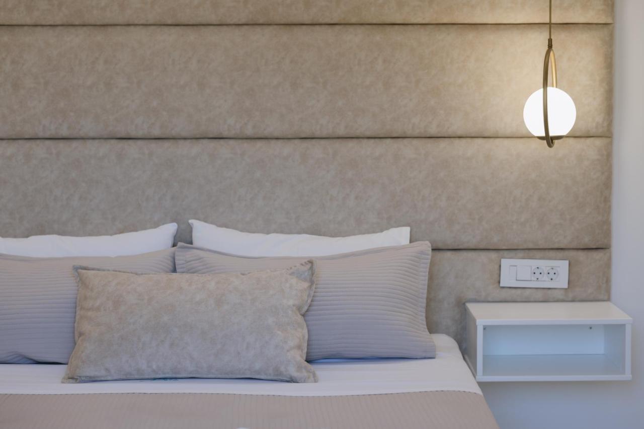 Dora Apartments Agia Pelagia Екстериор снимка