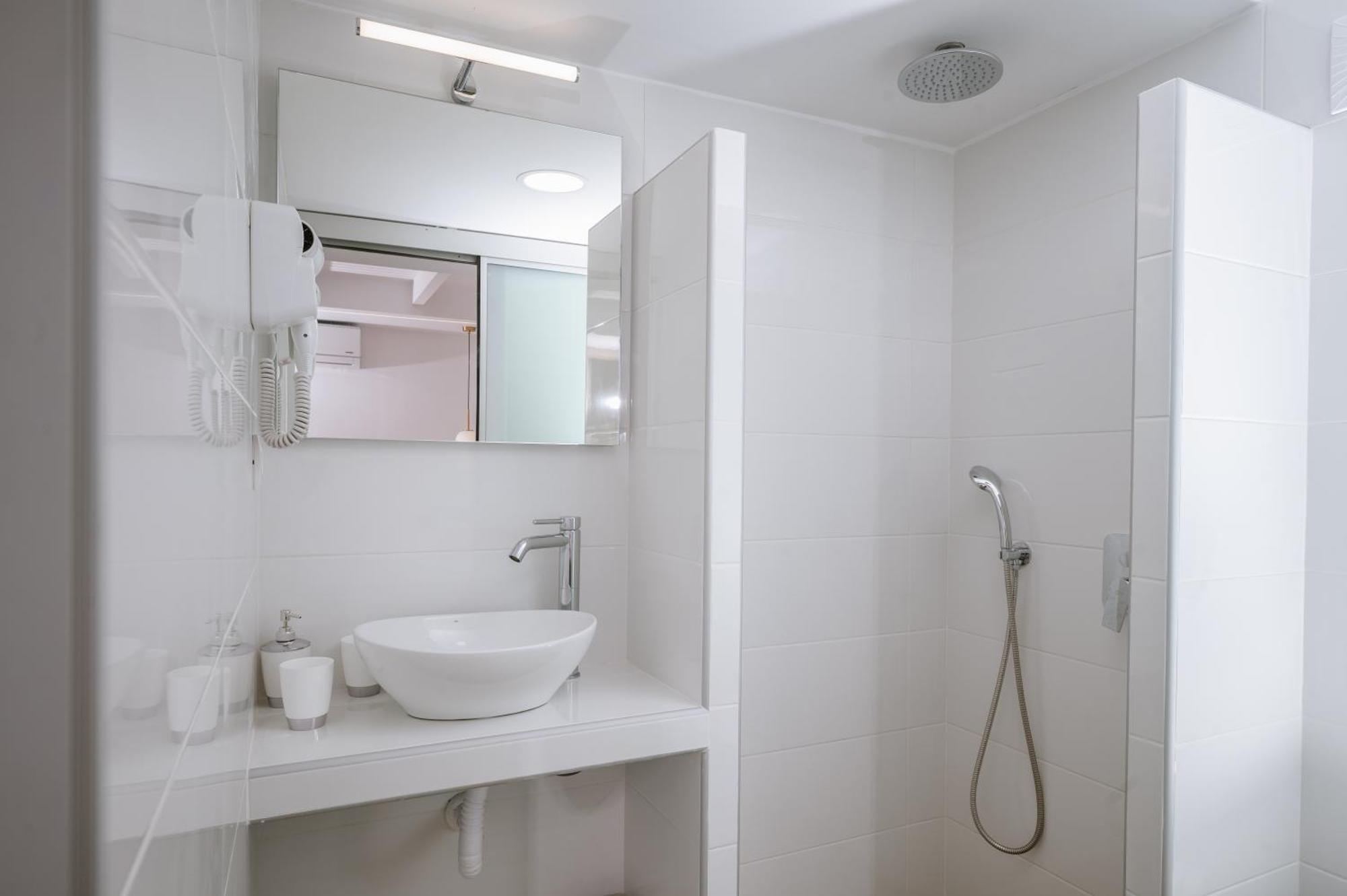 Dora Apartments Agia Pelagia Екстериор снимка