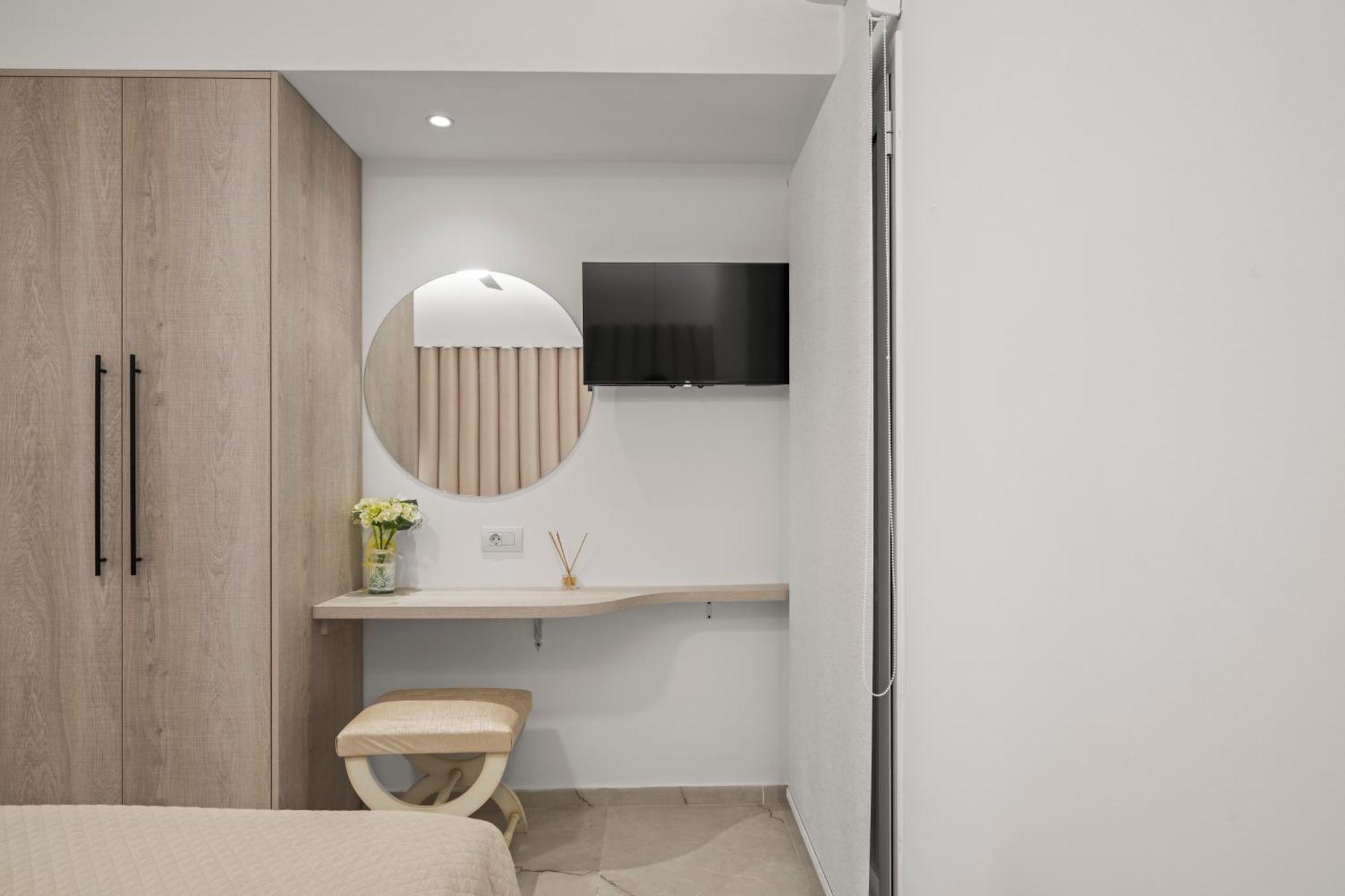 Dora Apartments Agia Pelagia Екстериор снимка