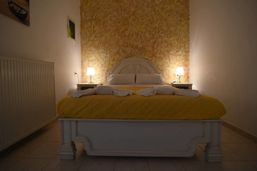 Dora Apartments Agia Pelagia Екстериор снимка